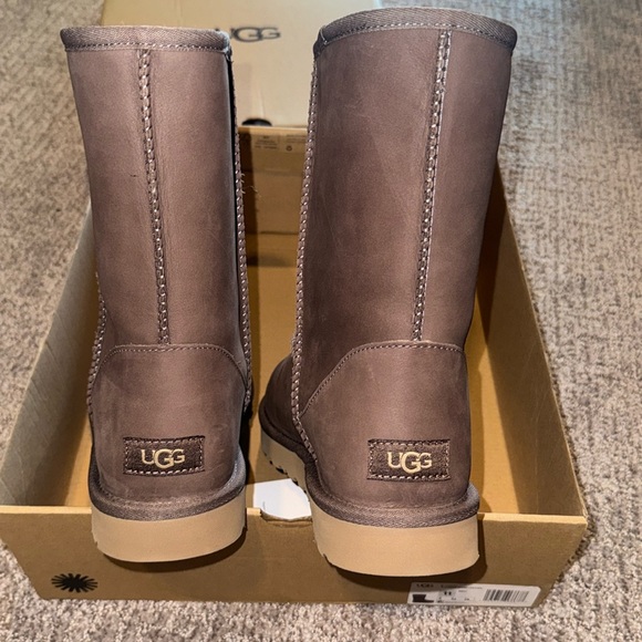 brand new never worn short leather ugg boots - Picture 5 of 5